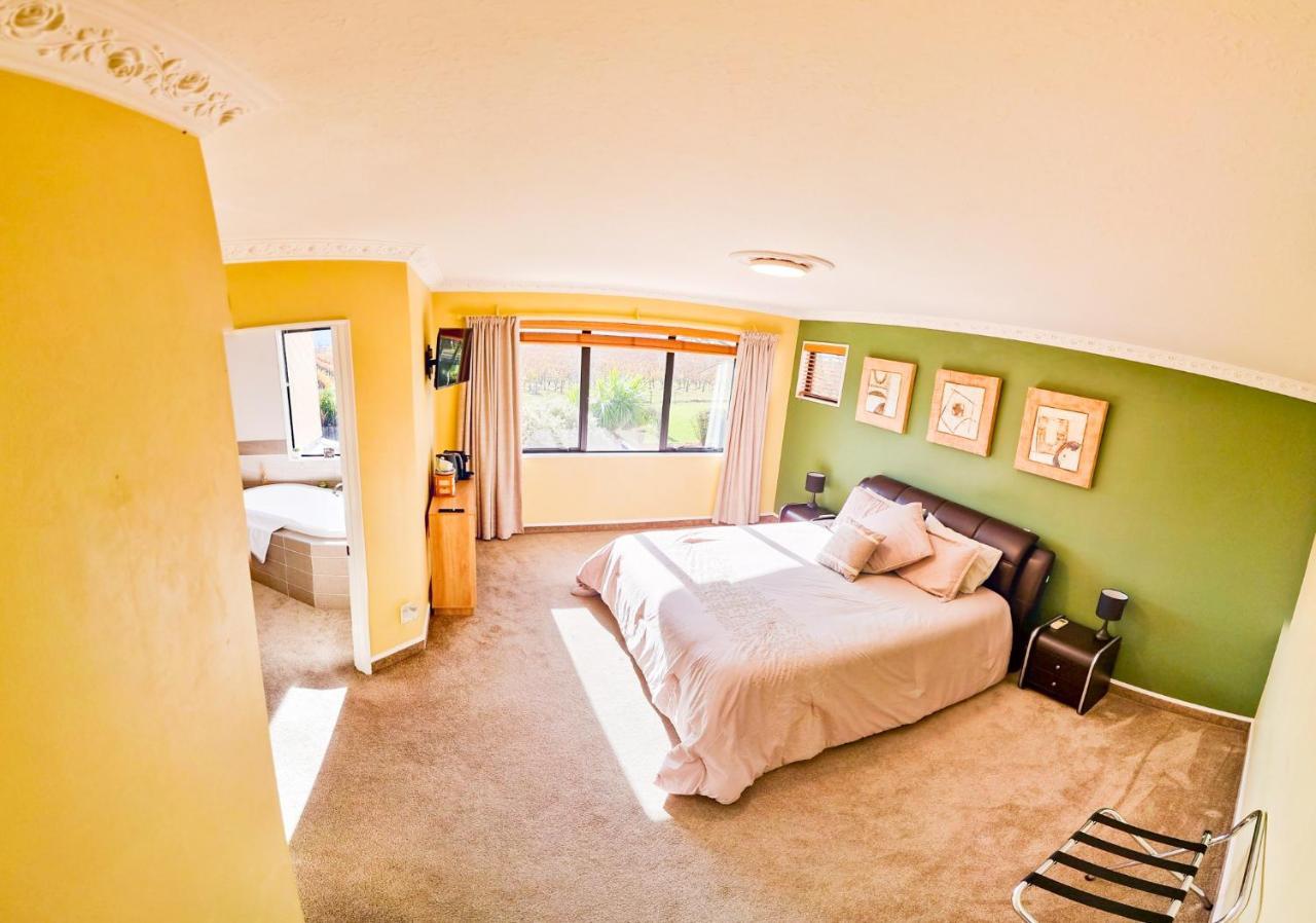 Fairhall Guest Lodge Woodbourne Екстериор снимка