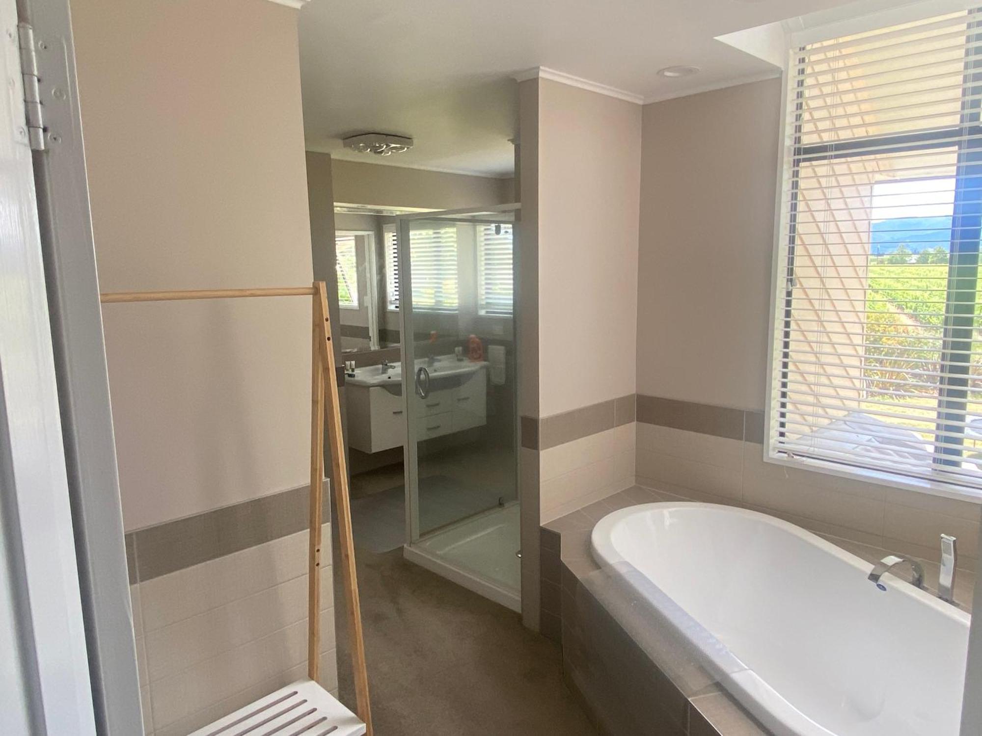 Fairhall Guest Lodge Woodbourne Екстериор снимка