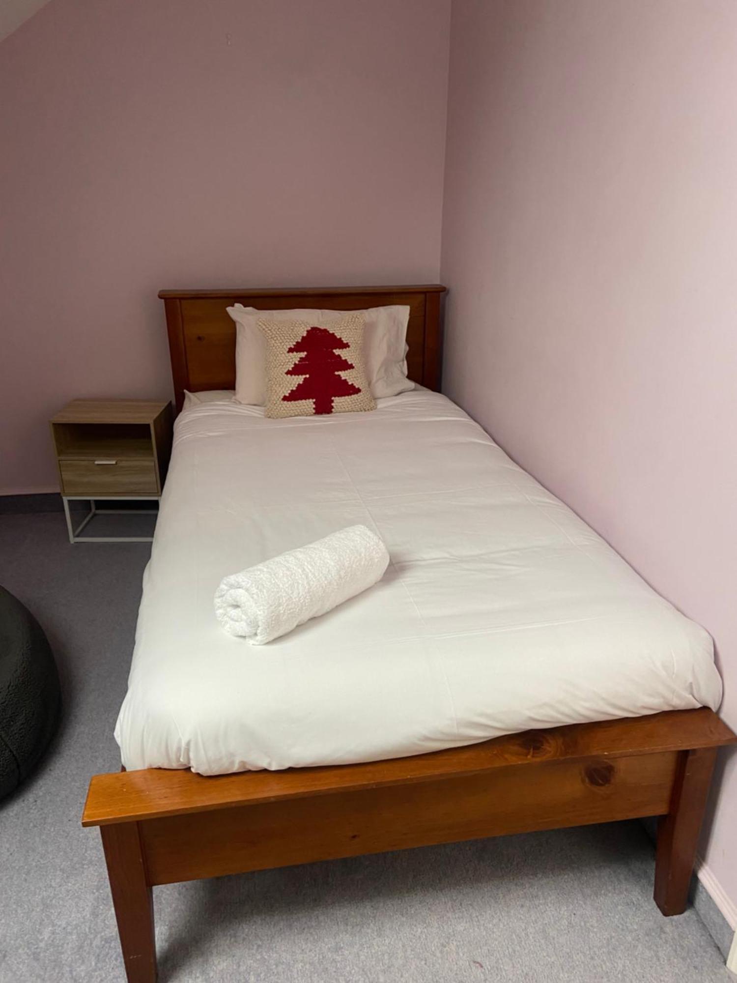 Fairhall Guest Lodge Woodbourne Екстериор снимка