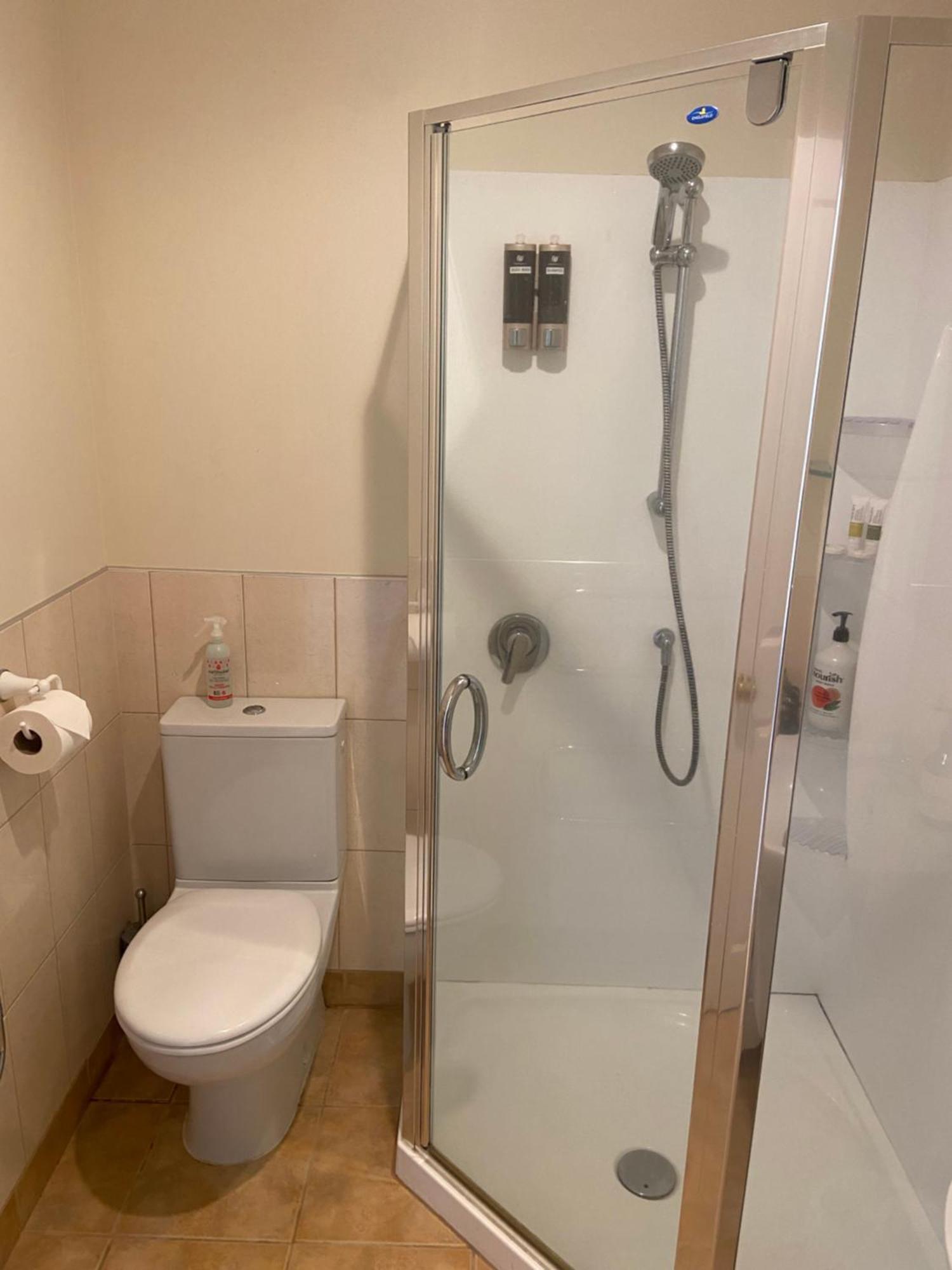 Fairhall Guest Lodge Woodbourne Екстериор снимка
